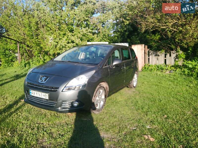 Микровэн Peugeot 5008 2009 в Сумах