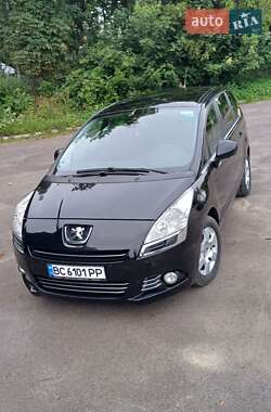 Микровэн Peugeot 5008 2011 в 