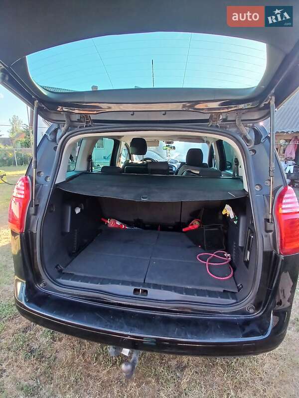 Микровэн Peugeot 5008 2010 в Ратным