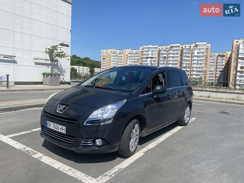 Мікровен Peugeot 5008 2010 в Бродах