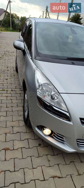 Мікровен Peugeot 5008 2013 в Самборі