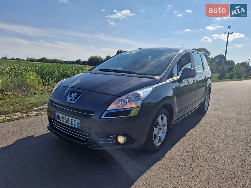 Микровэн Peugeot 5008 2011 в 