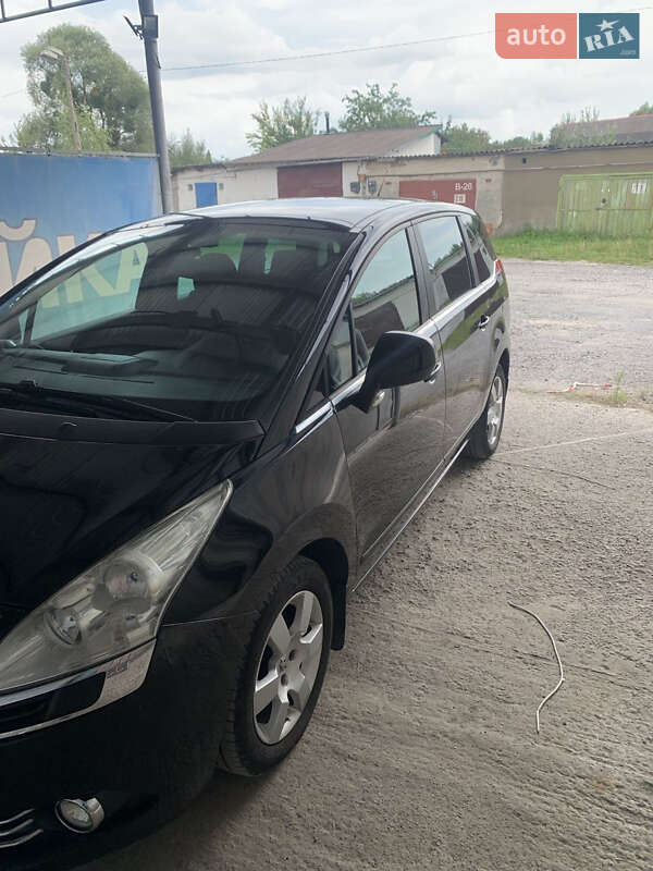 Мікровен Peugeot 5008 2011 в Шепетівці