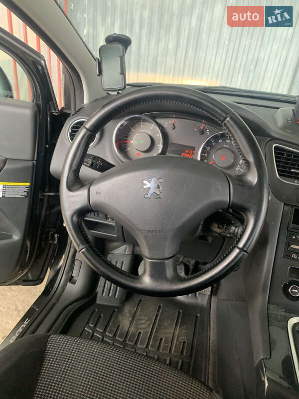 Мікровен Peugeot 5008 2011 в Шепетівці