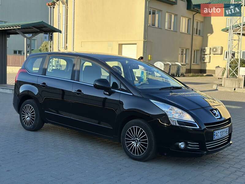 Мікровен Peugeot 5008 2011 в Рожище
