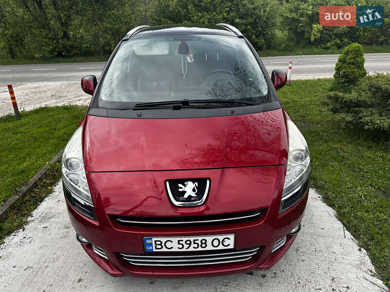 Микровэн Peugeot 5008 2012 в Львове