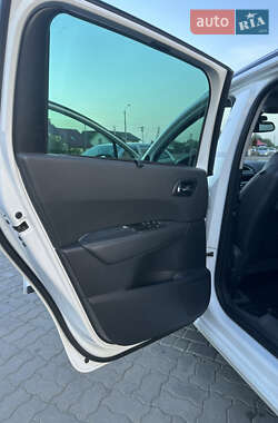 Микровэн Peugeot 5008 2015 в Ковеле