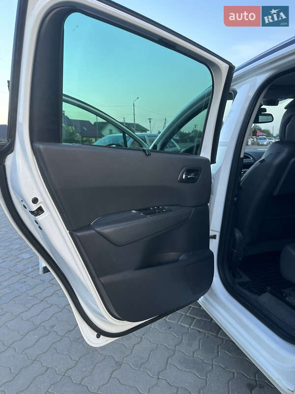 Микровэн Peugeot 5008 2015 в Луцке
