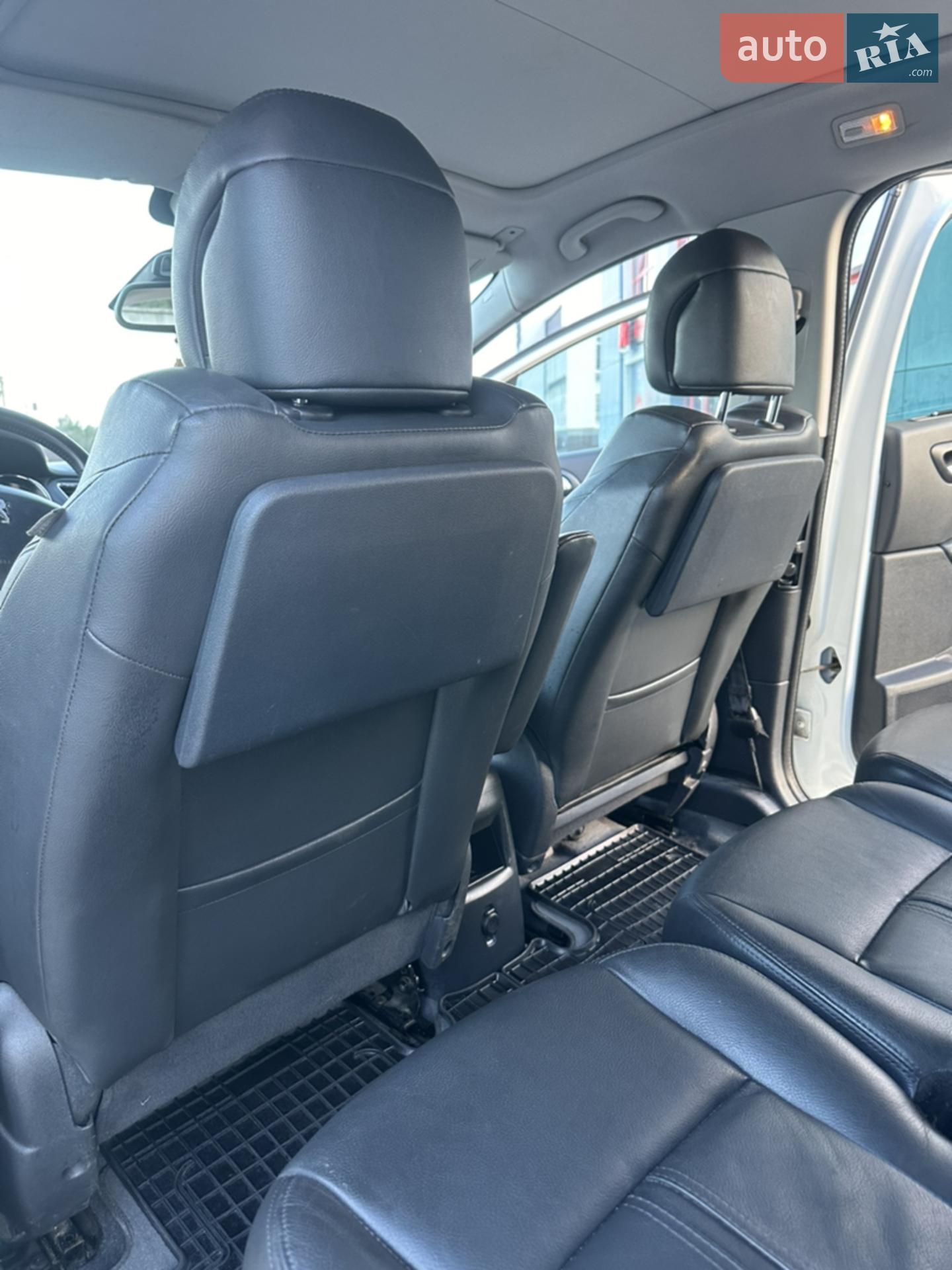 2015 Peugeot 5008 - мініатюра 23