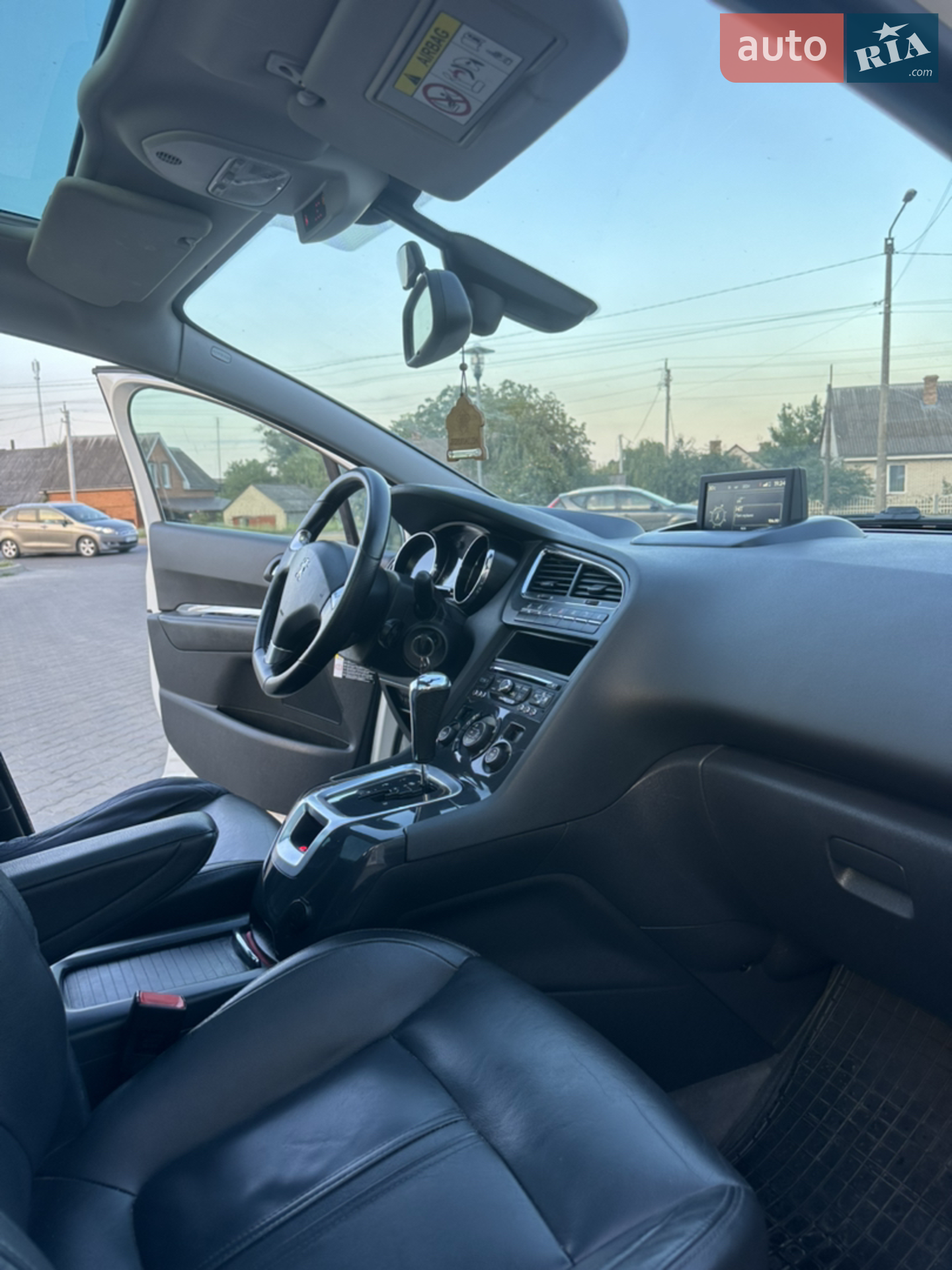2015 Peugeot 5008 - мініатюра 26