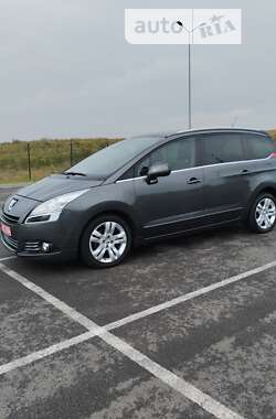 Мікровен Peugeot 5008 2011 в Рівному