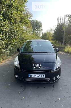 Микровэн Peugeot 5008 2011 в Ровно