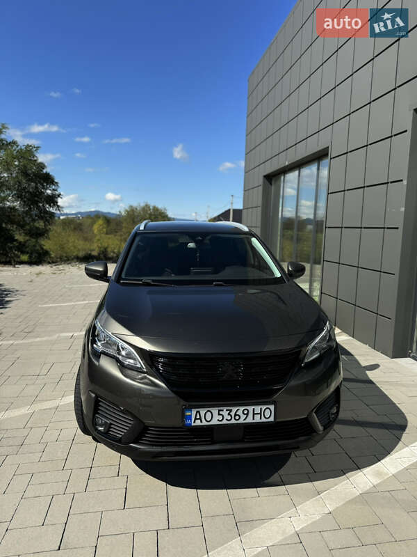 Внедорожник / Кроссовер Peugeot 5008 2017 в Тячеве фото 2 Внедорожник / Кроссовер Peugeot 5008 2017 в Тячеве