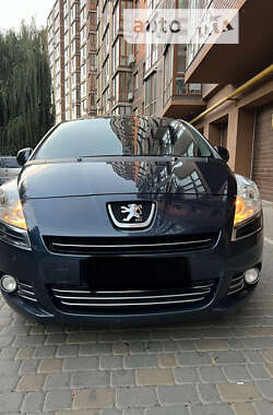 Микровэн Peugeot 5008 2013 в Виннице