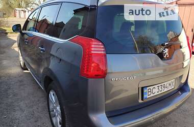 Микровэн Peugeot 5008 2011 в Львове