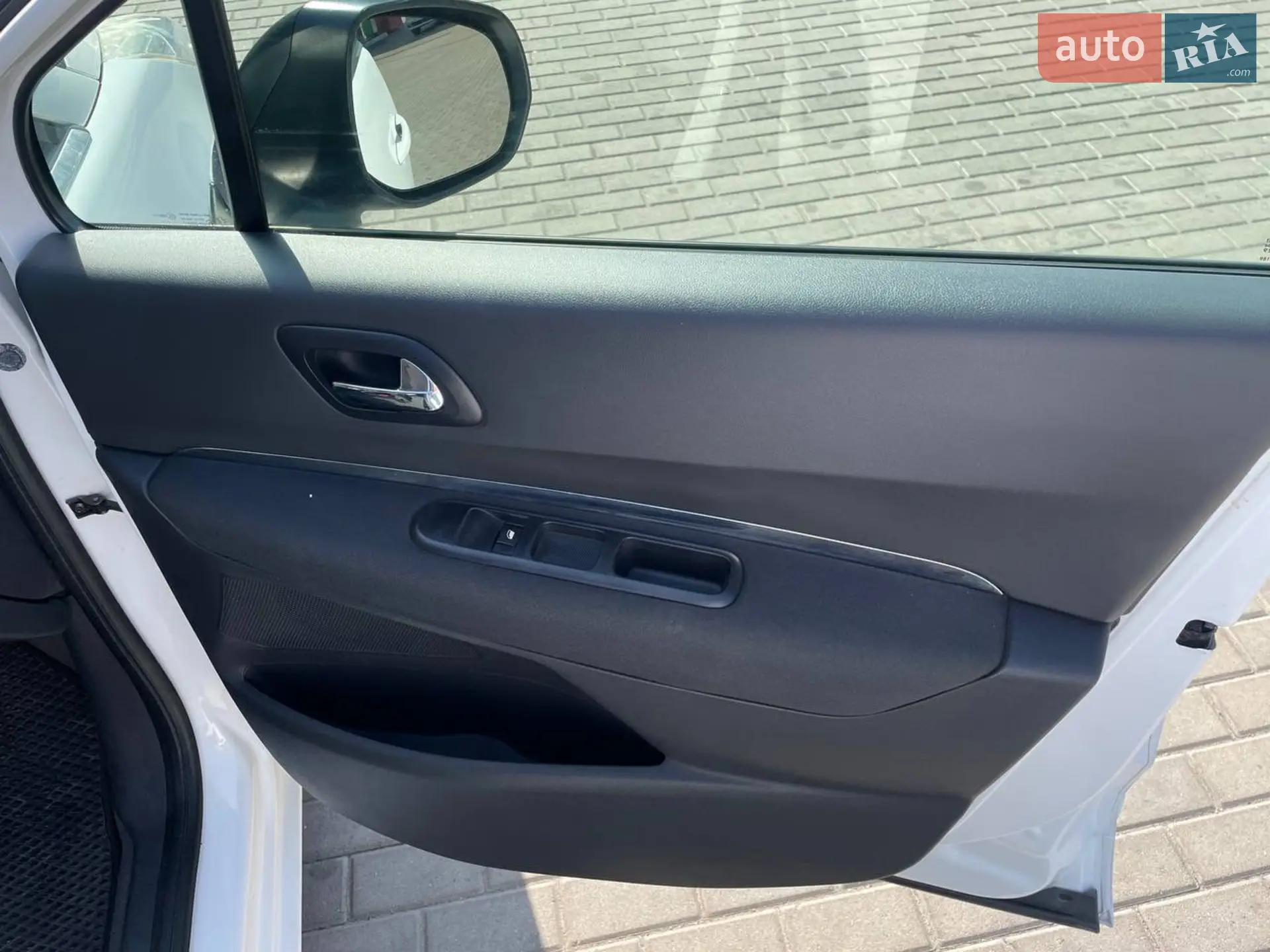 2012 Peugeot 5008 - мініатюра 8