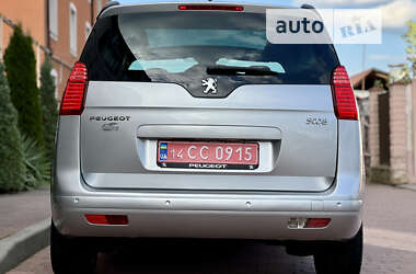 Мікровен Peugeot 5008 2012 в Стрию