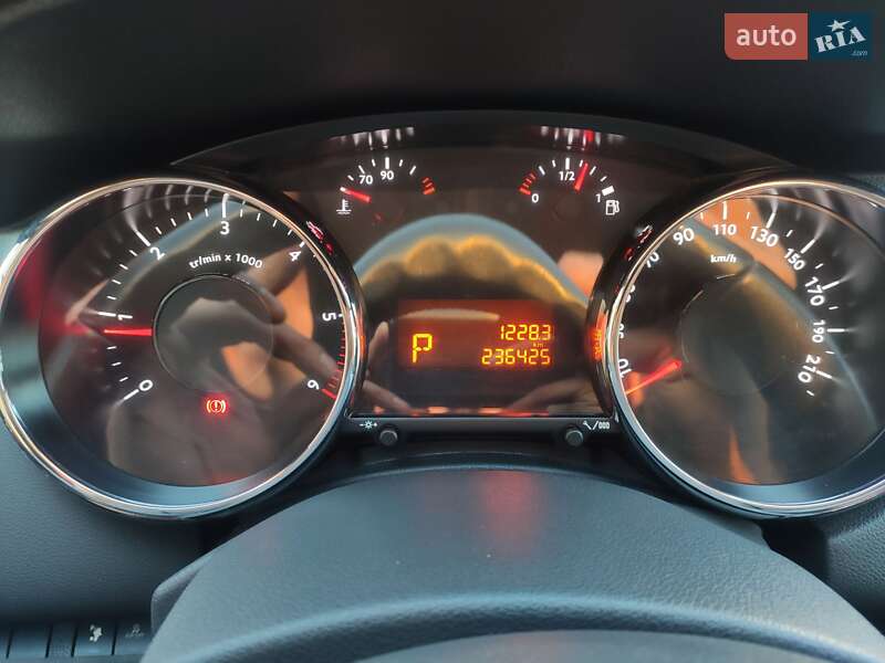 Микровэн Peugeot 5008 2012 в Львове
