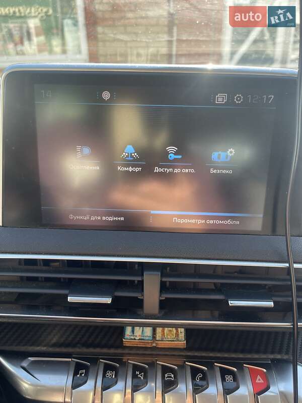 Позашляховик / Кросовер Peugeot 5008 2018 в Золочеві