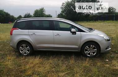 Микровэн Peugeot 5008 2010 в 