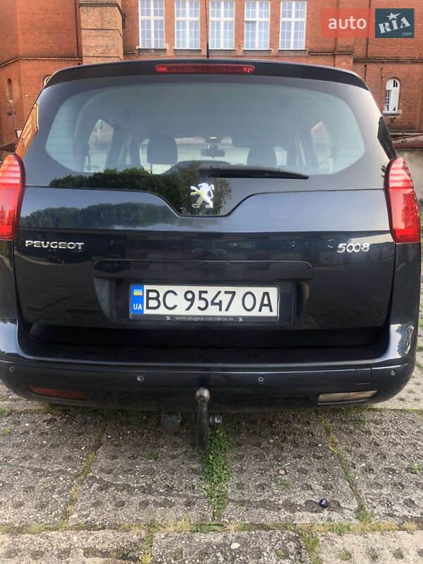 Мікровен Peugeot 5008 2011 в Трускавці