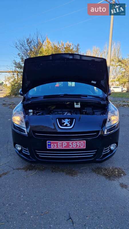 Мікровен Peugeot 5008 2011 в Миколаєві