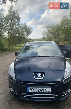 Микровэн Peugeot 5008 2013 в Волочиске