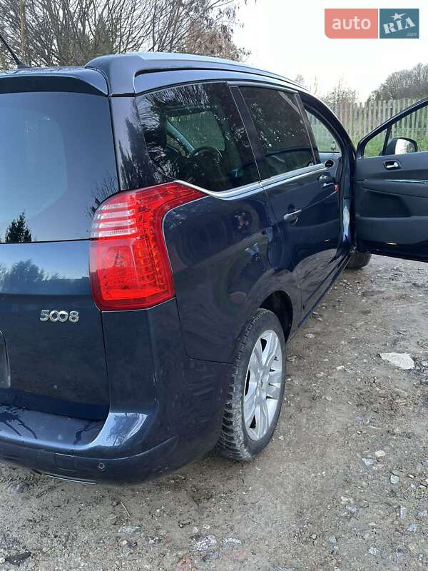 Мікровен Peugeot 5008 2013 в Перемишлянах