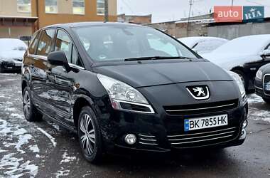 Микровэн Peugeot 5008 2010 в Ровно