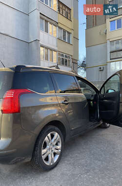 Микровэн Peugeot 5008 2010 в Кропивницком