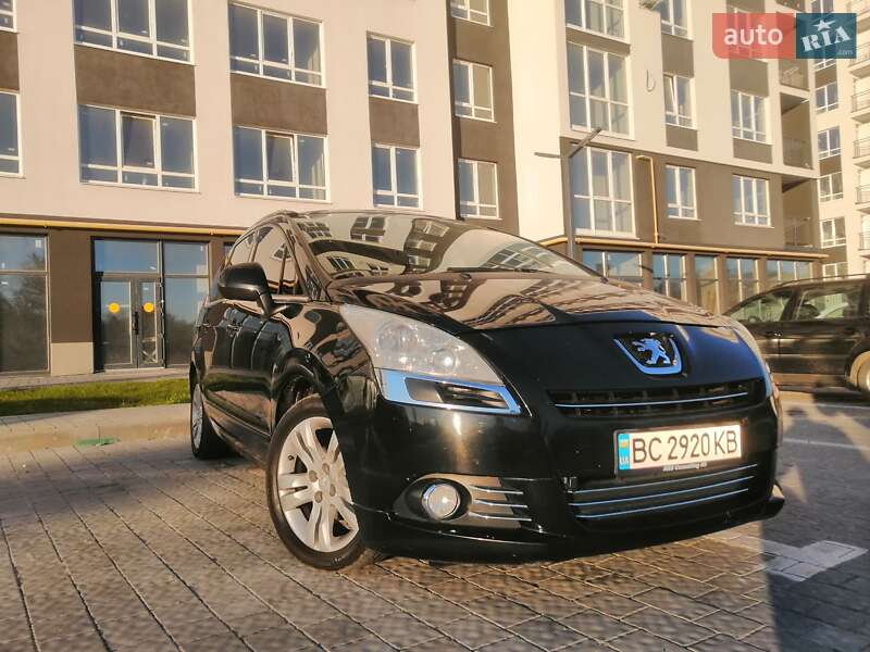 Микровэн Peugeot 5008 2010 в Львове