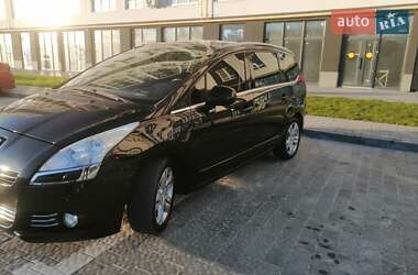 Микровэн Peugeot 5008 2010 в Львове