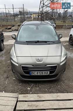 Микровэн Peugeot 5008 2015 в Львове