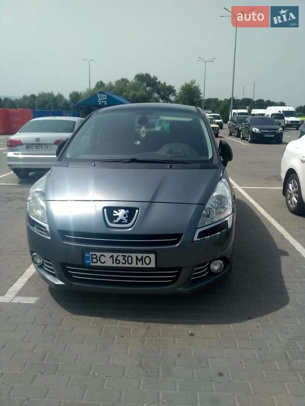Мікровен Peugeot 5008 2011 в Бориславі