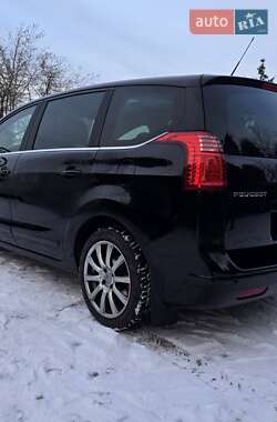 Мікровен Peugeot 5008 2010 в Стрию