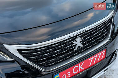 Внедорожник / Кроссовер Peugeot 5008 2017 в Бродах