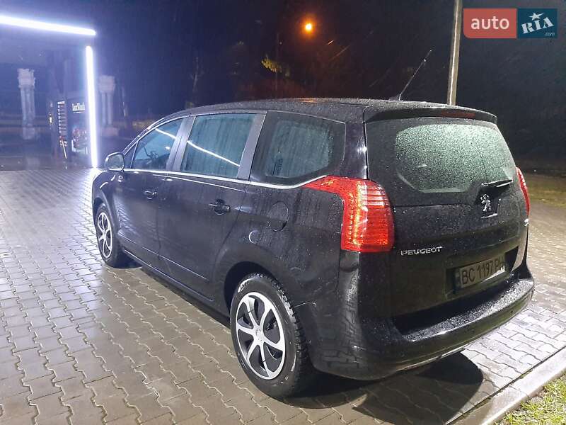 Мікровен Peugeot 5008 2013 в Дрогобичі