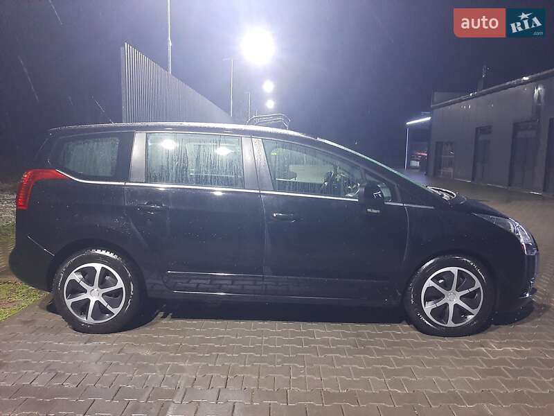 Мікровен Peugeot 5008 2013 в Дрогобичі