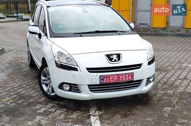 Микровэн Peugeot 5008 2011 в 