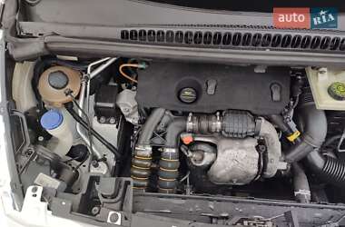 Микровэн Peugeot 5008 2011 в 