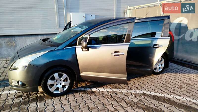 Микровэн Peugeot 5008 2012 в Житомире