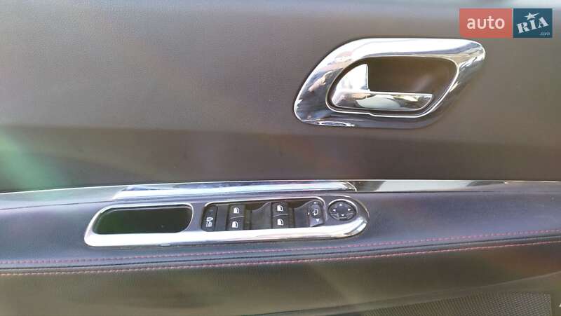 Микровэн Peugeot 5008 2012 в Житомире