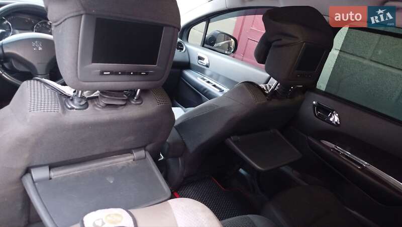Микровэн Peugeot 5008 2012 в Житомире