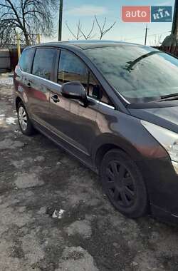 Микровэн Peugeot 5008 2009 в 
