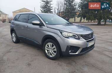 Позашляховик / Кросовер Peugeot 5008 2017 в Новоархангельську