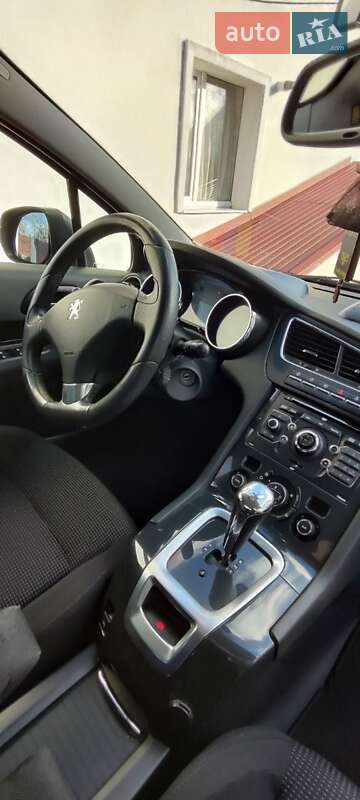 Peugeot 5008 2010 Peugeot 5008 2010