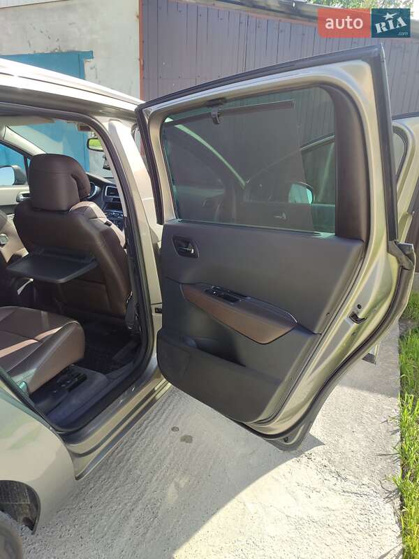 Микровэн Peugeot 5008 2012 в Киеве фото 23 Микровэн Peugeot 5008 2012 в Киеве