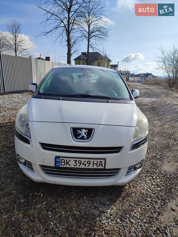 Мікровен Peugeot 5008 2012 в Рівному
