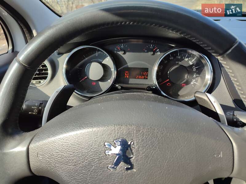 Мікровен Peugeot 5008 2012 в Рівному