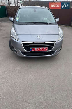 Микровэн Peugeot 5008 2015 в Козине